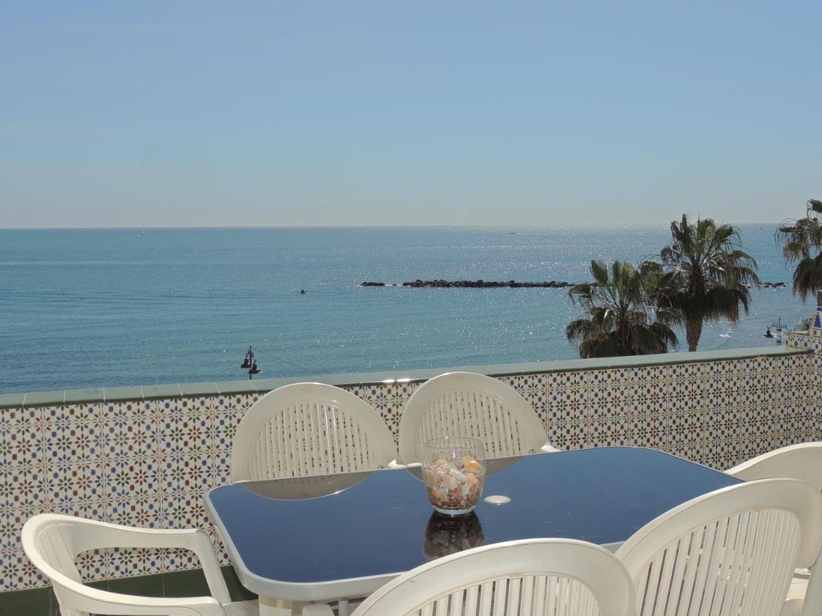 Las Gaviotas Beach - Playa - Sea Front - Frente Al Mar Apartment Беналмадена Екстериор снимка