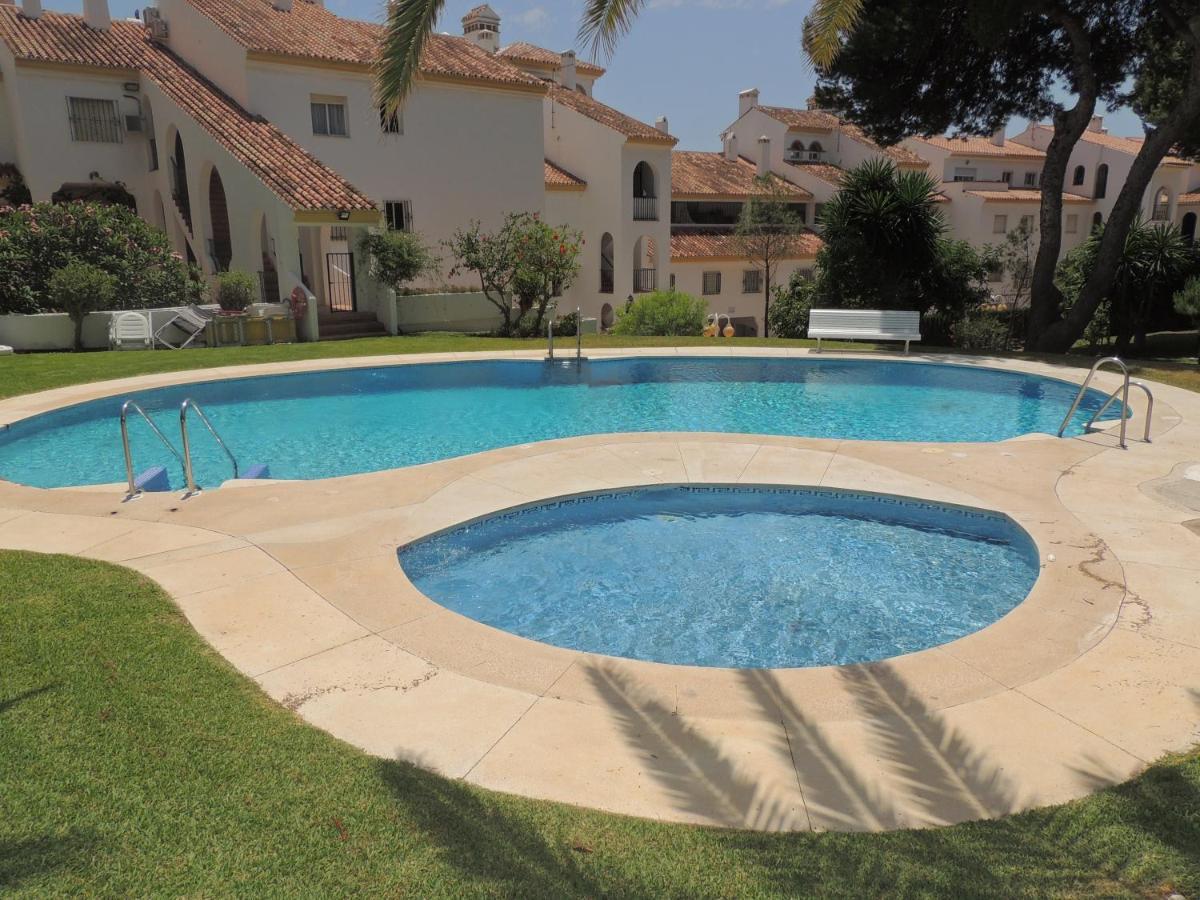 Las Gaviotas Beach - Playa - Sea Front - Frente Al Mar Apartment Беналмадена Екстериор снимка
